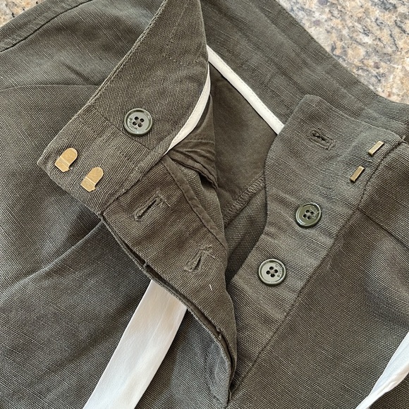 Green Linen Wilfred Shorts - Picture 4 of 4